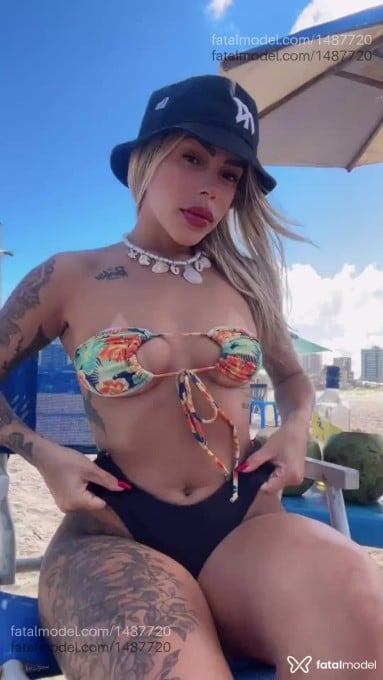 Acompanhante mulher loira (o) de olhos castanhos em Aracaju - Luna