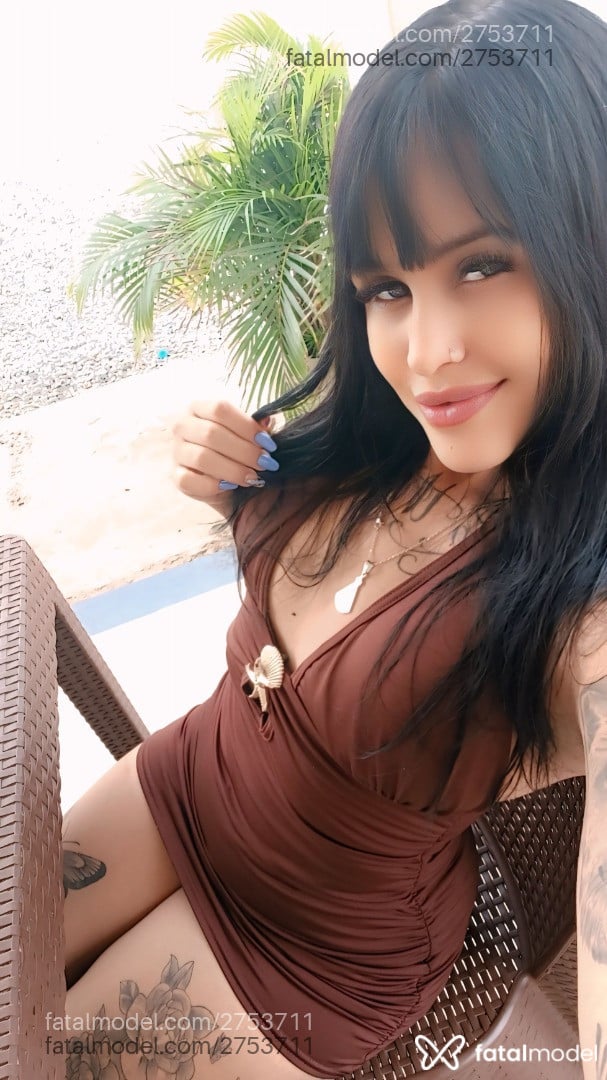 Acompanhante mulher com cabelo castanho de olhos castanhos em Armação dos Búzios Acompanhante mulher com cabelo castanho de olhos castanhos em Armação dos Búzios - Mirella