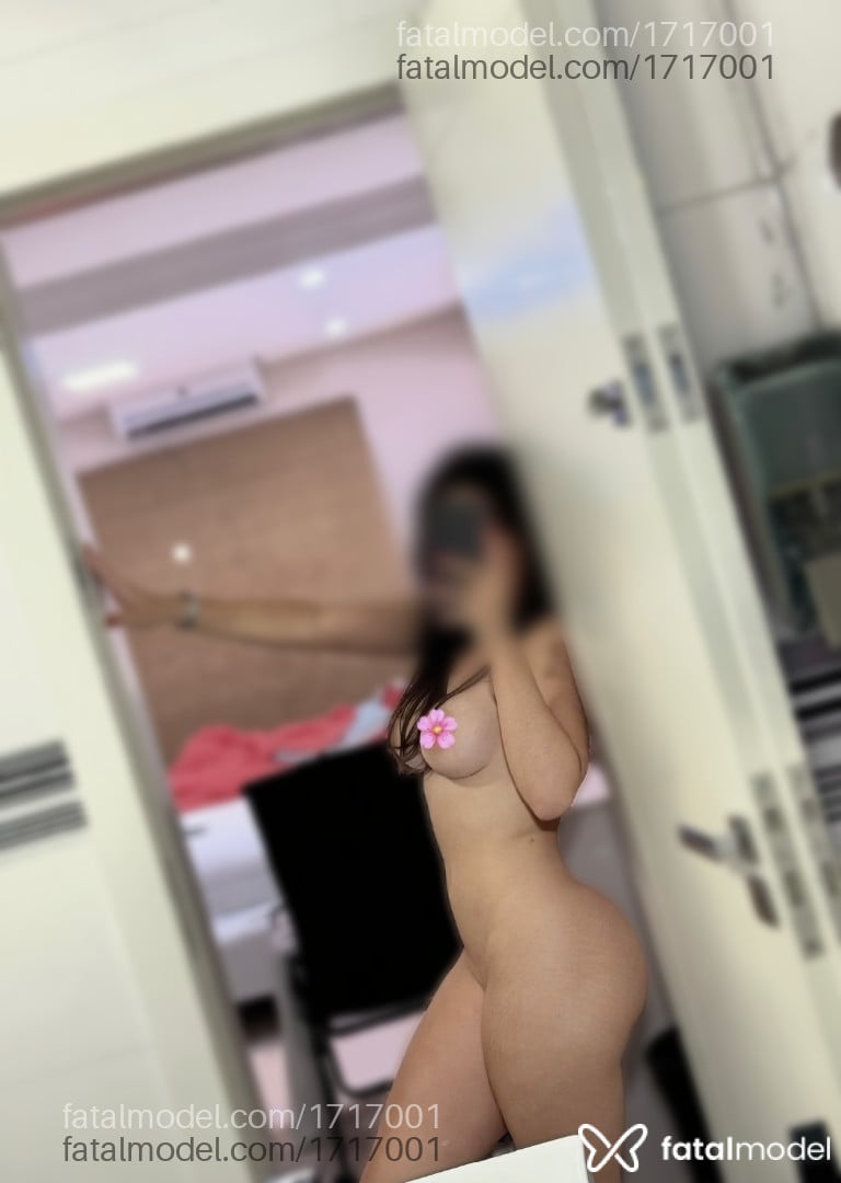 Acompanhante mulher com cabelo castanho de olhos castanhos em Foz do Iguaçu - Fer