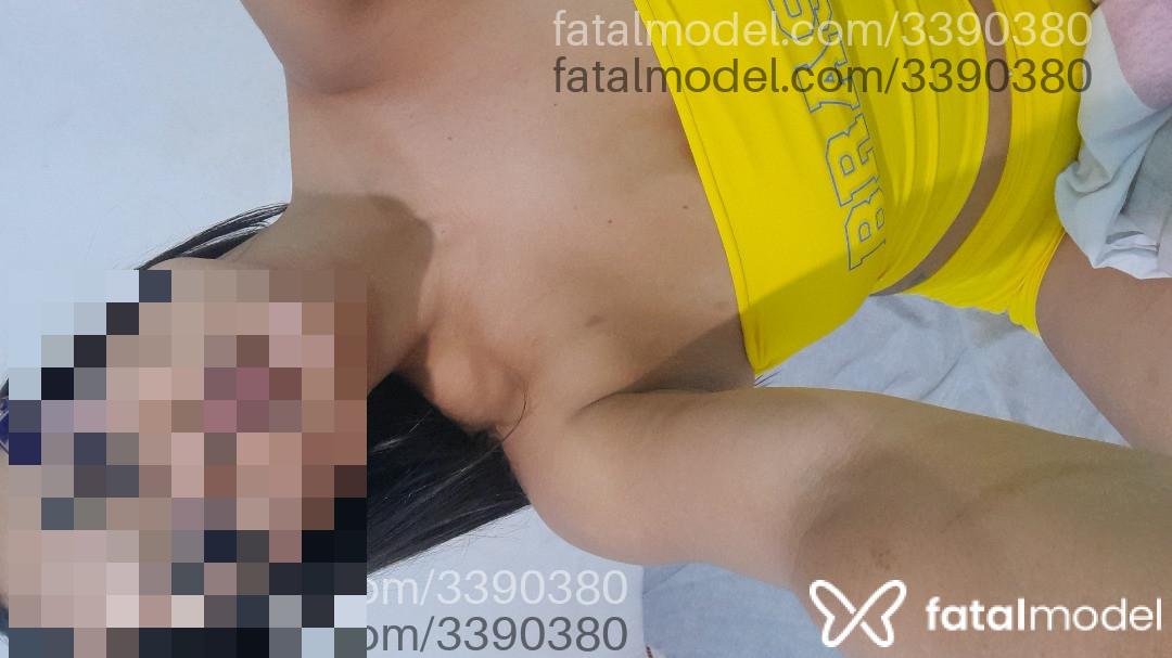 Acompanhante mulher morena (o) de olhos pretos em Matinhos - Ariela