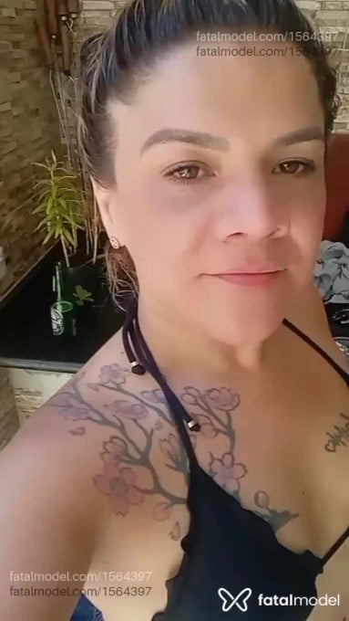 Acompanhante mulher loira (o) de olhos mel em Santa Maria Acompanhante mulher loira (o) de olhos mel em Santa Maria - Maxine