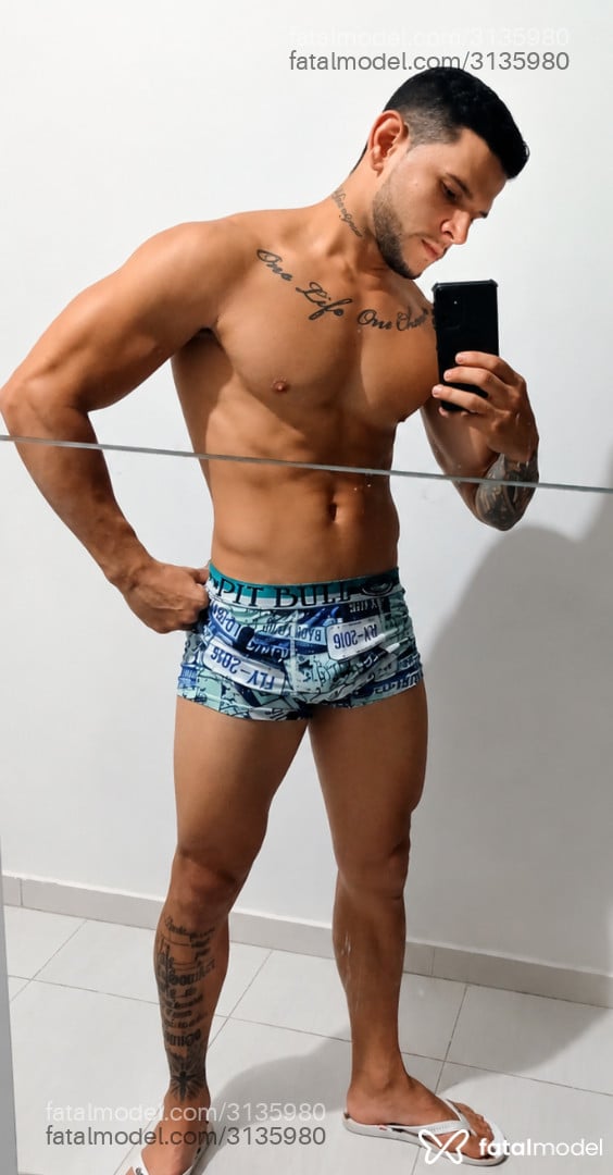 Acompanhante homem com cabelo castanho de olhos castanhos em Caruaru - Rafael Brandão