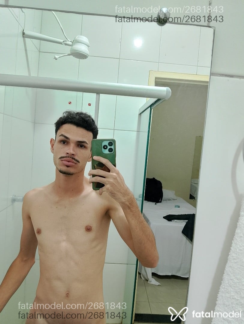 Acompanhante homem morena (o) de olhos castanhos em Aracaju - Carlos Henryque
