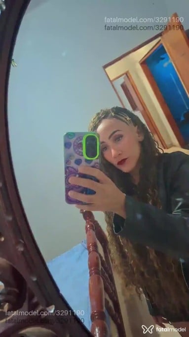 Acompanhante mulher morena (o) de olhos castanhos em Guaiçara Acompanhante mulher morena (o) de olhos castanhos em Guaiçara - Thias