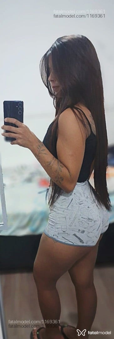 Acompanhante mulher morena (o) de olhos castanhos em Uberaba - Luna