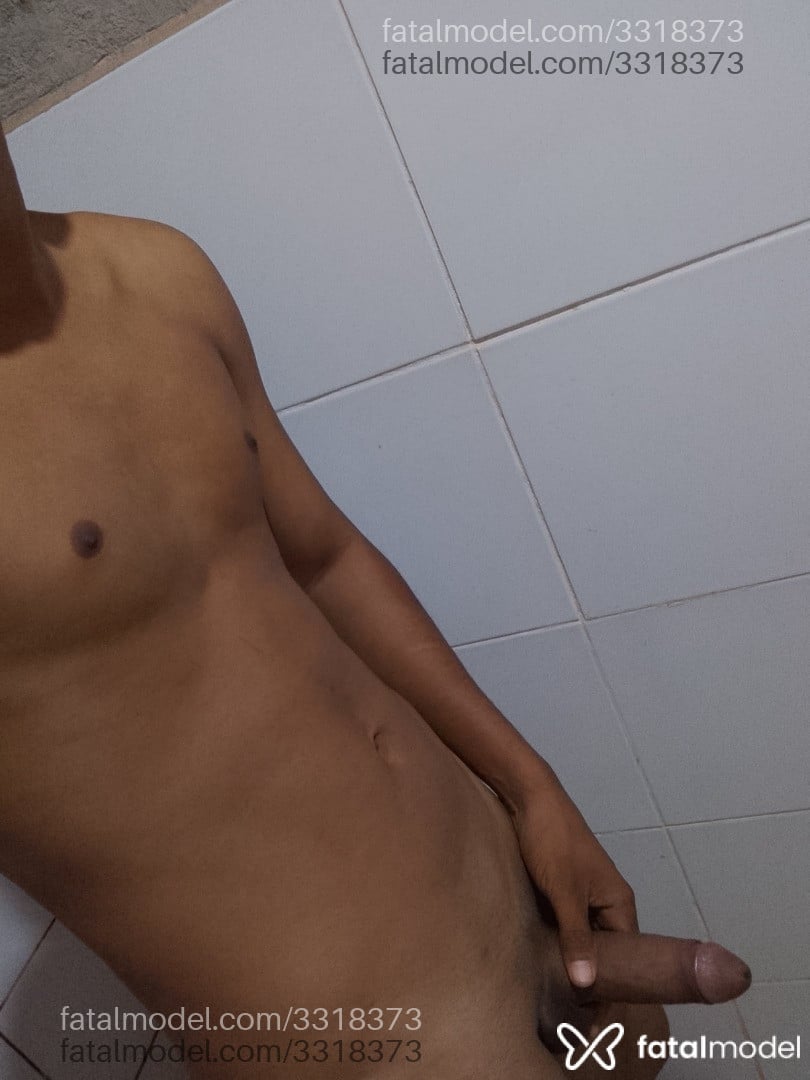 Acompanhante homem morena (o) de olhos pretos em Montes Claros - Markez