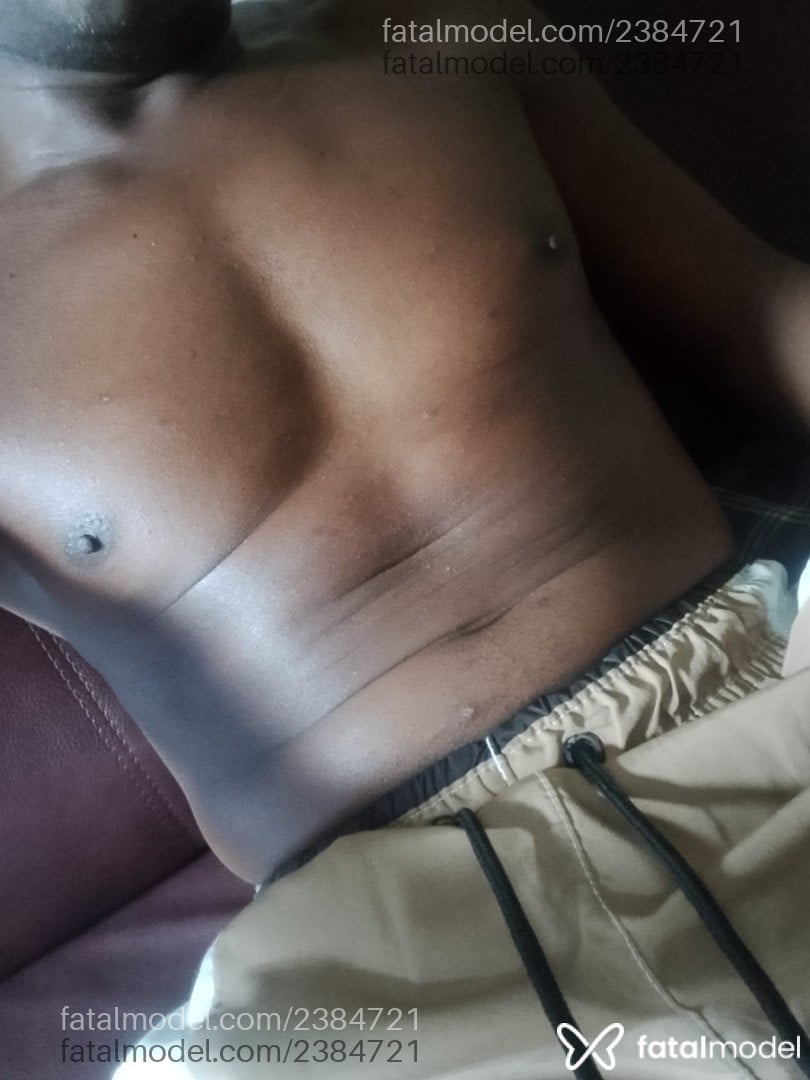 Acompanhante homem morena (o) de olhos castanhos em Cachoeiro de Itapemirim - Well Moreira