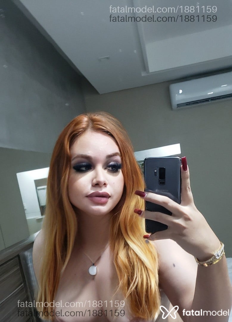 Acompanhante mulher trans ruiva (o) de olhos castanhos em João Pessoa - Cassandra