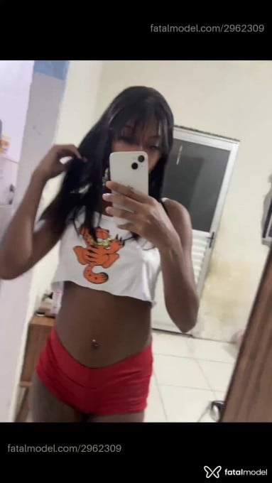 Acompanhante mulher com cabelo castanho de olhos mel em Simões Filho Acompanhante mulher com cabelo castanho de olhos mel em Simões Filho - Nannysnts