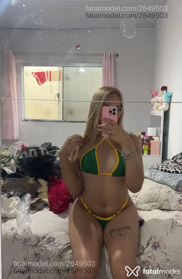 Acompanhante mulher trans loira (o) de olhos verdes em Caiapônia - Nmelly