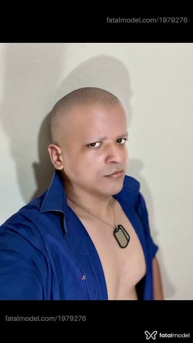 Acompanhante homem sem cabelo de olhos castanhos em Porto Velho Acompanhante homem sem cabelo de olhos castanhos em Porto Velho - Azazel