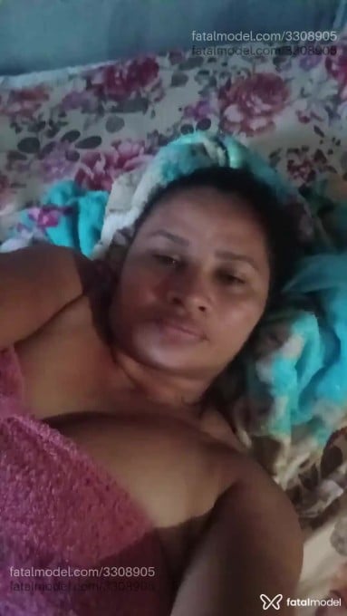 Acompanhante mulher com cabelo castanho de olhos pretos em Santarém Acompanhante mulher com cabelo castanho de olhos pretos em Santarém - Brena