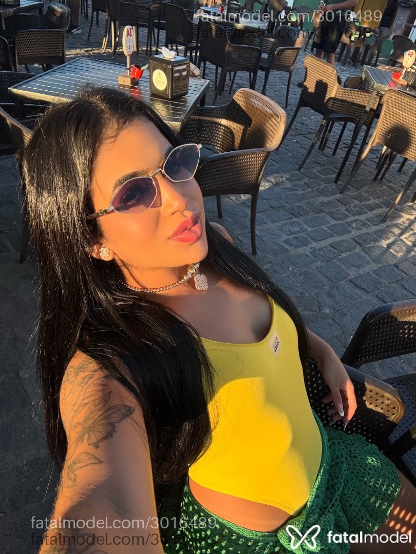 Acompanhante mulher morena (o) de olhos castanhos em Porto Seguro - Melly
