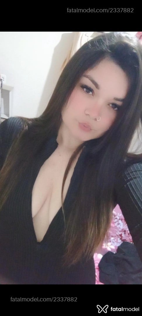 Acompanhante mulher morena (o) de olhos verdes em Teutônia - Thethé Lopes