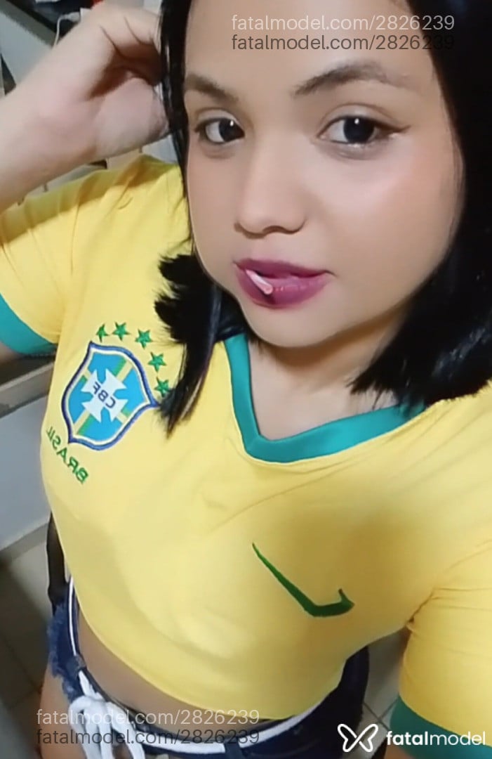Acompanhante mulher morena (o) de olhos mel em Virtual - Vivi Khalifa