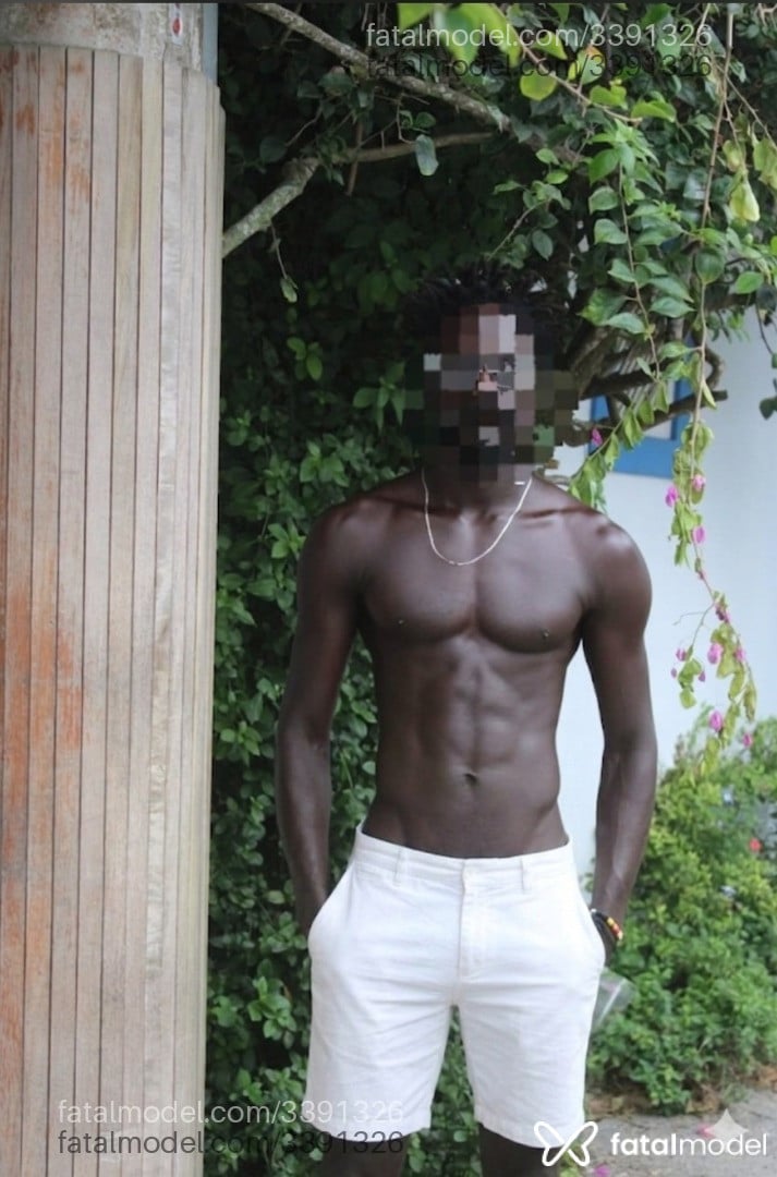 Acompanhante homem morena (o) de olhos pretos em Cabo Frio - Lucas