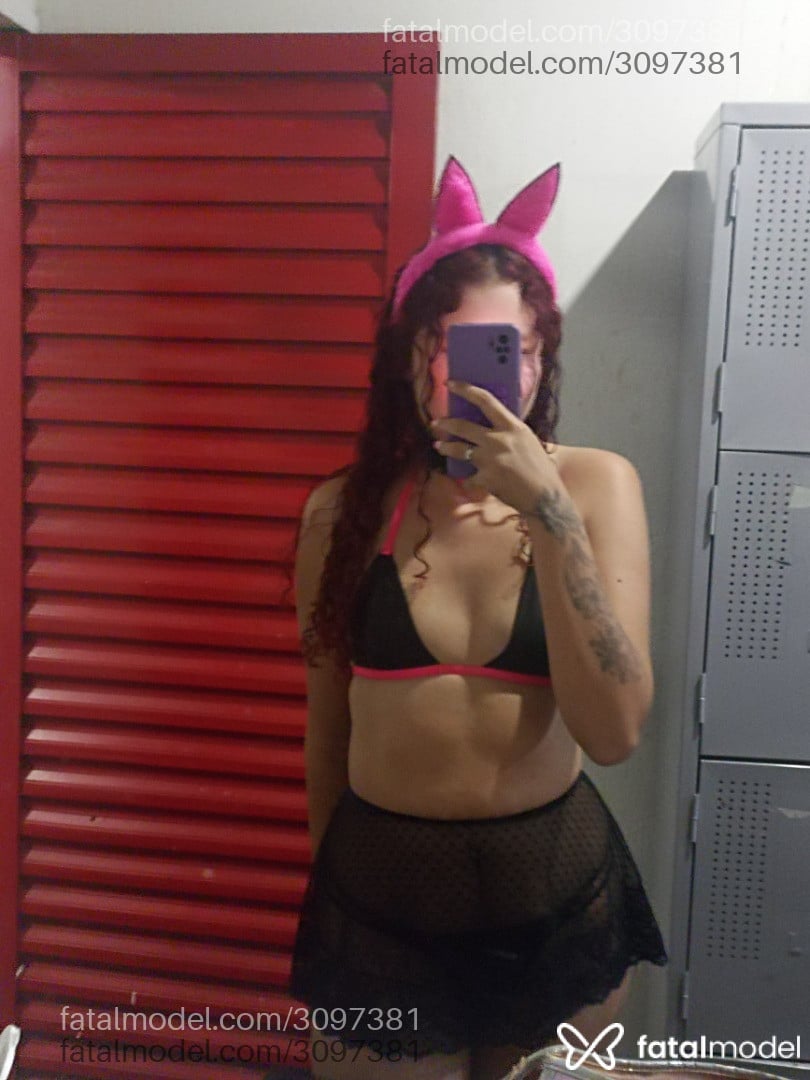 Acompanhante mulher ruiva (o) de olhos mel em Uberlândia - Amora