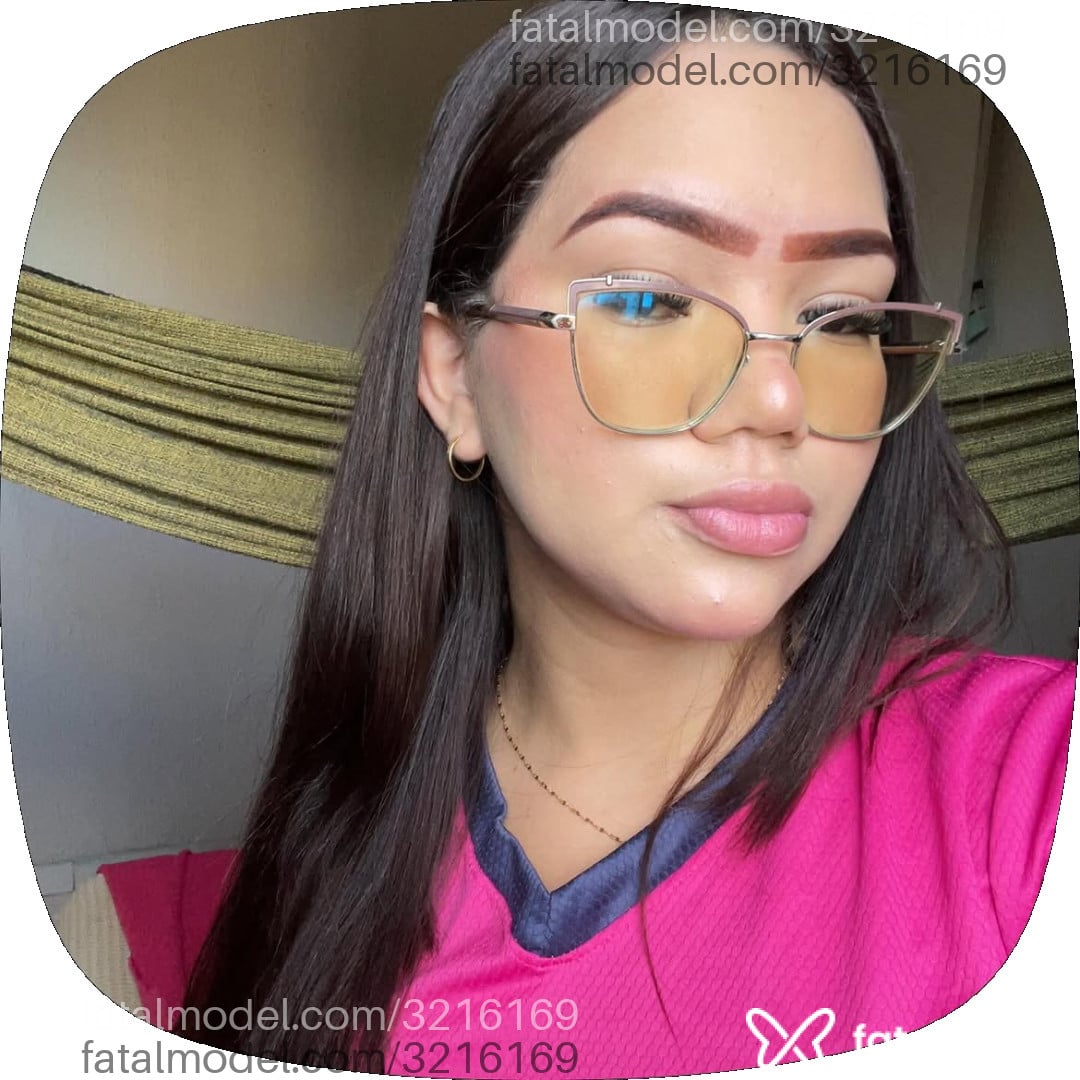 Acompanhante mulher com cabelo castanho de olhos castanhos em Paragominas - Leticiia
