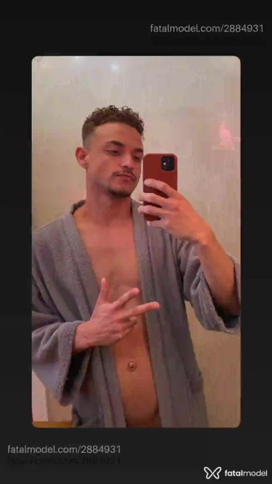 Acompanhante homem com cabelo castanho de olhos castanhos em Francisco Morato Acompanhante homem com cabelo castanho de olhos castanhos em Francisco Morato - Allan Heilige