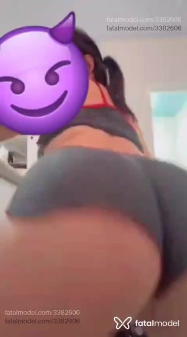 Acompanhante mulher morena (o) de olhos castanhos em Virtual Acompanhante mulher morena (o) de olhos castanhos em Virtual - Branquinhasafada