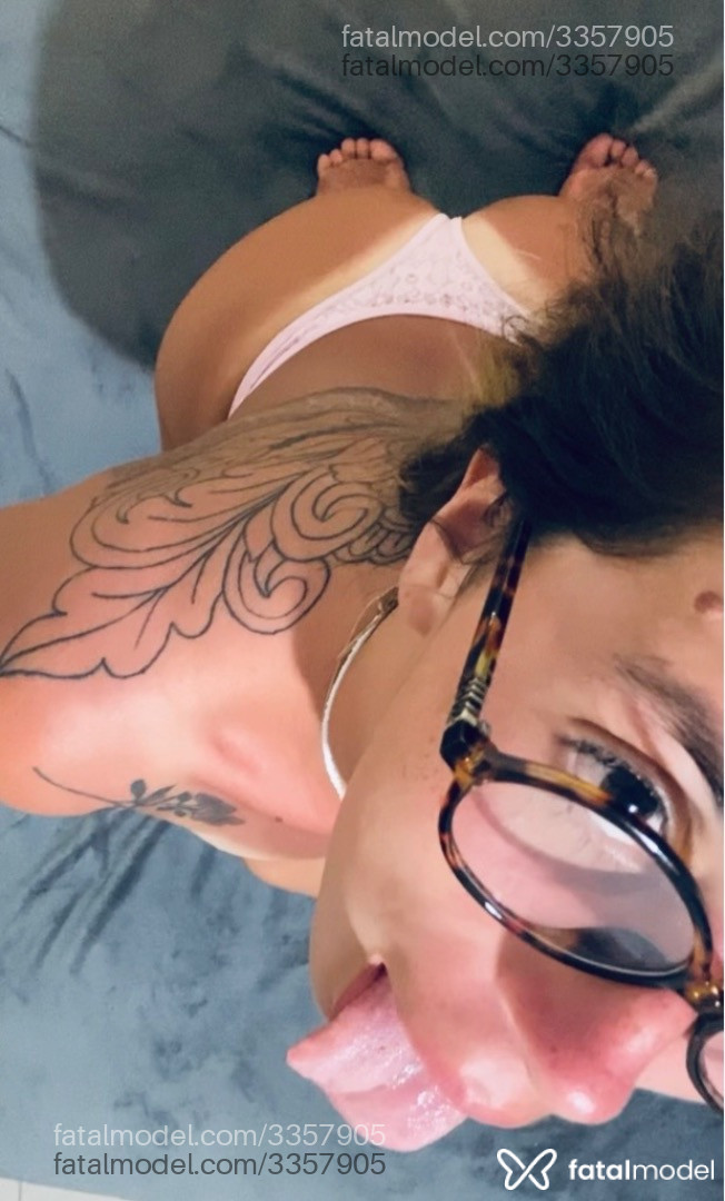 Acompanhante mulher com cabelo castanho de olhos castanhos em Armação dos Búzios - Vicky