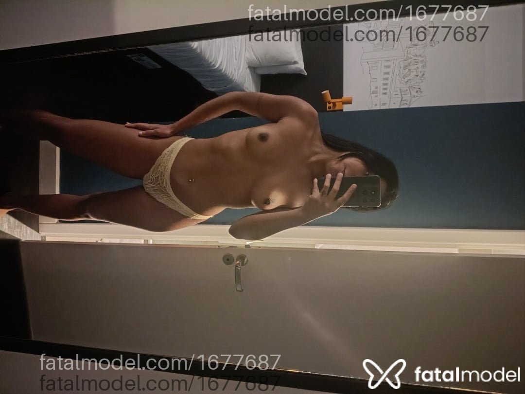 Acompanhante mulher com cabelo castanho de olhos castanhos em São Paulo - Luana
