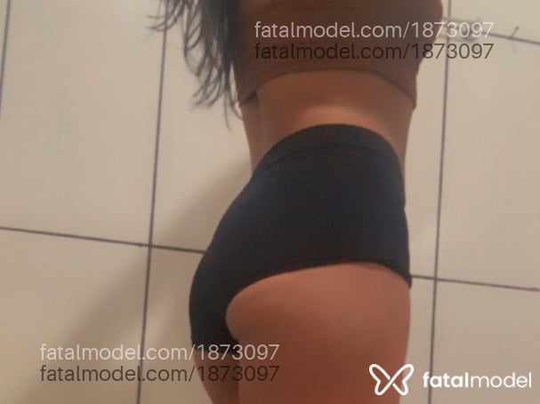 Acompanhante mulher morena (o) de olhos pretos em Barbacena - Morena