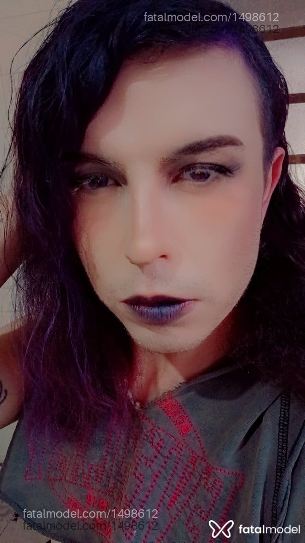 Acompanhante homem com cabelo colorido de olhos castanhos em Araraquara Acompanhante homem com cabelo colorido de olhos castanhos em Araraquara - Lord Bodyhot