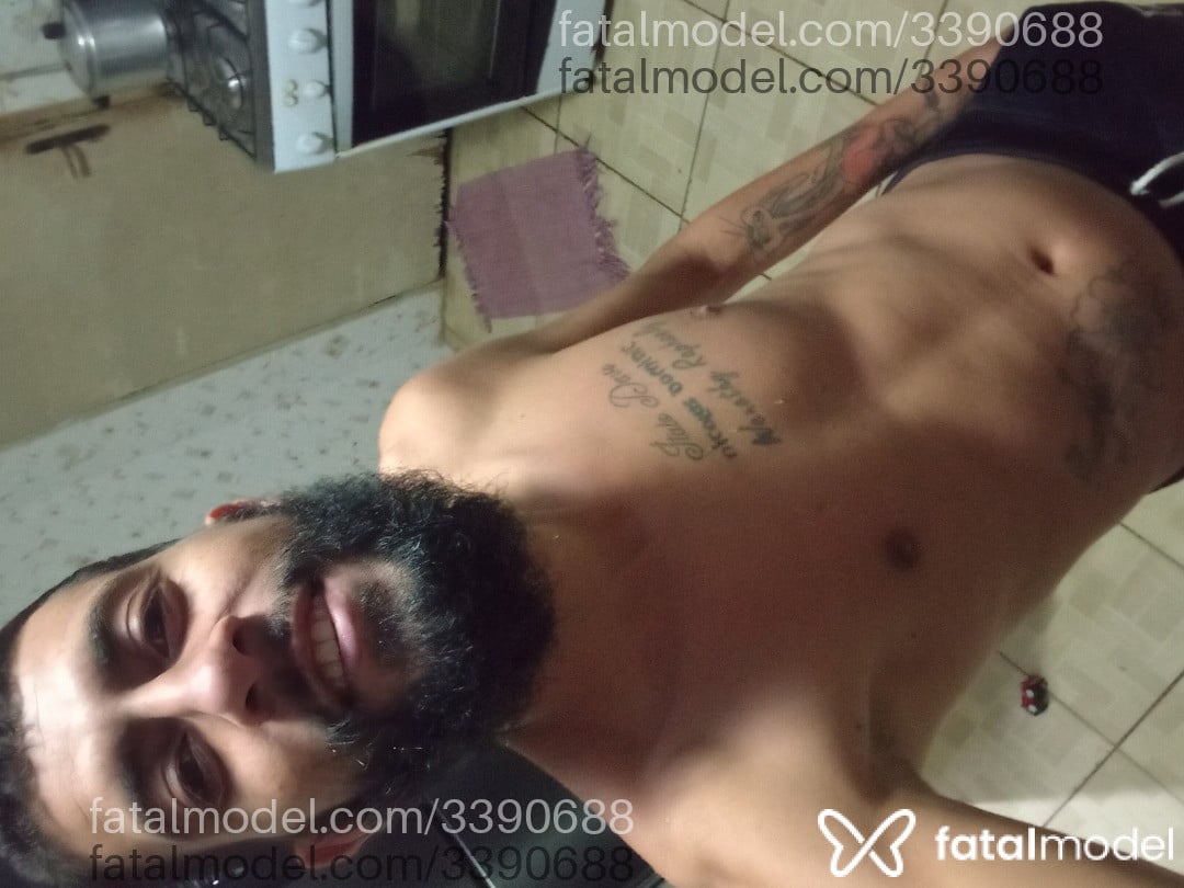 Acompanhante homem morena (o) de olhos castanhos em Virtual Acompanhante homem morena (o) de olhos castanhos em Virtual - Dhonatas