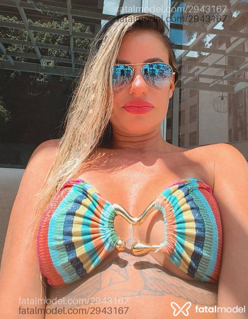 Acompanhante mulher loira (o) de olhos castanhos em Florianópolis - Brenda Alves