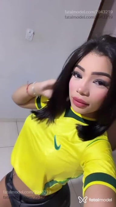 Acompanhante mulher morena (o) de olhos castanhos - Beatriz Acompanhante mulher morena (o) de olhos castanhos - Beatriz