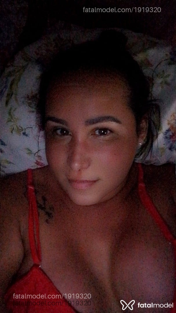 Acompanhante mulher trans morena (o) de olhos verdes em São Carlos - camila Rocha
