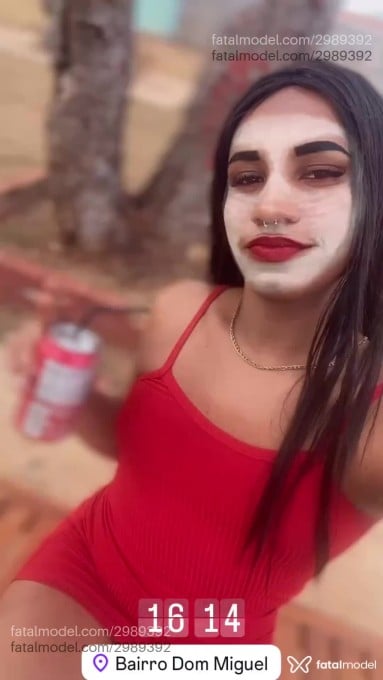 Acompanhante mulher trans com cabelo castanho de olhos castanhos em Rio Verde - Andy