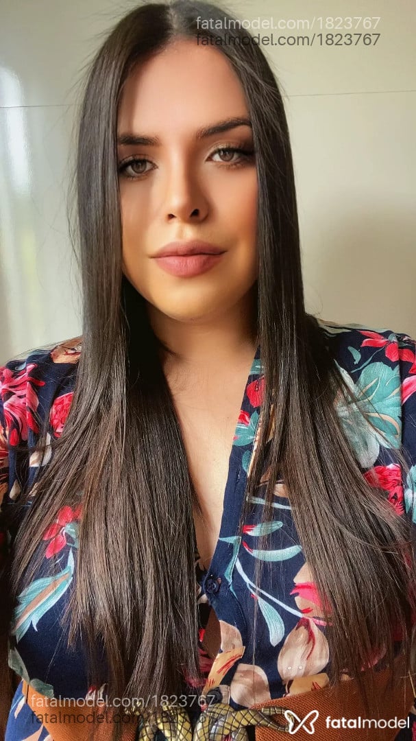 Acompanhante mulher trans morena (o) de olhos castanhos em Francisco Beltrão - Alicia