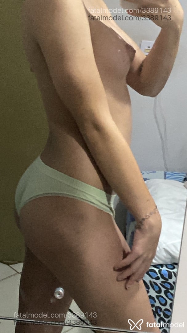 Acompanhante mulher trans ruiva (o) de olhos castanhos em Linhares Acompanhante mulher trans ruiva (o) de olhos castanhos em Linhares - Yasmin