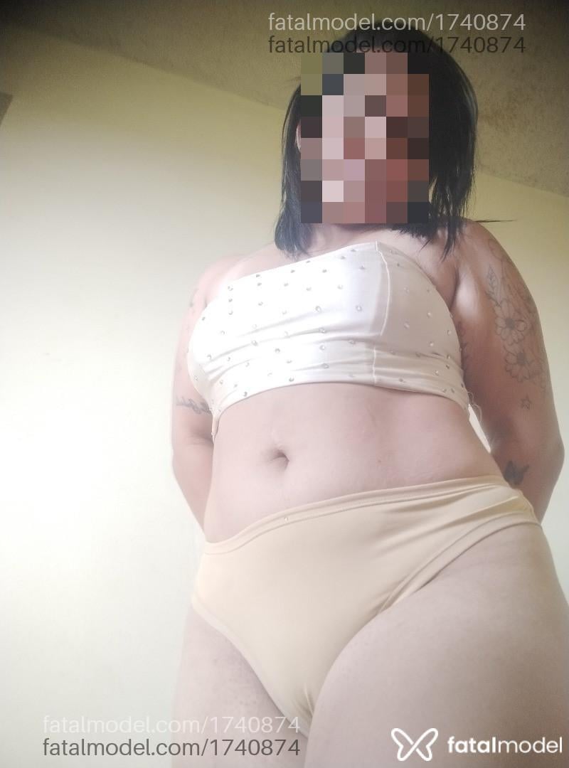 Acompanhante mulher com cabelo castanho de olhos castanhos em Maceió - Julia Fonseca