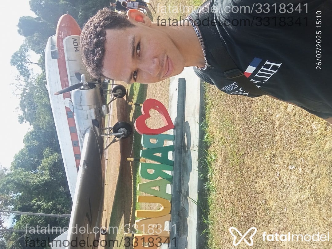 Acompanhante homem com cabelo castanho de olhos castanhos em Parauapebas - Fodepaty