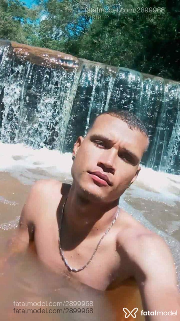Acompanhante homem morena (o) de olhos verdes em Arcoverde - Henrique Silva