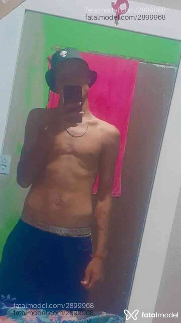Acompanhante homem morena (o) de olhos verdes em Arcoverde - Henrique Silva