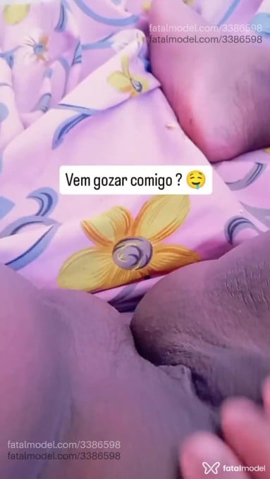 Acompanhante mulher morena (o) de olhos pretos em Virtual - Praetasa
