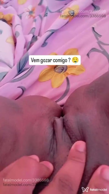 Acompanhante mulher morena (o) de olhos pretos em Virtual - Praetasa