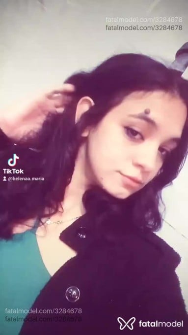 Acompanhante mulher morena (o) de olhos castanhos - Marry