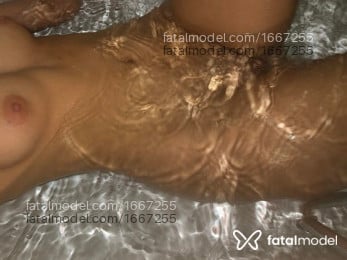 Acompanhante mulher morena (o) de olhos mel em Novo Hamburgo - Mel Alves