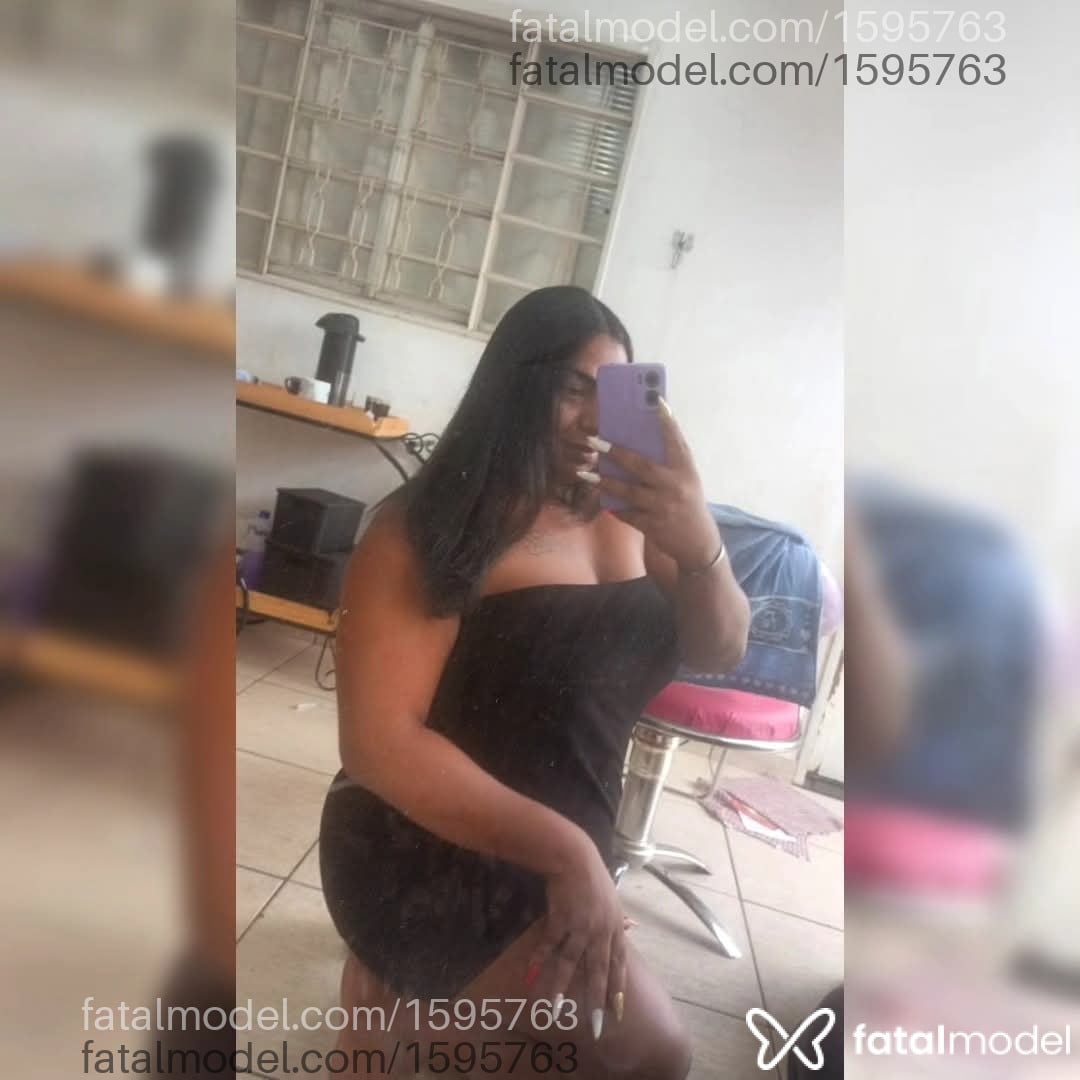 Acompanhante homem trans morena (o) de olhos castanhos em Aracaju - Deisy Vandergeld
