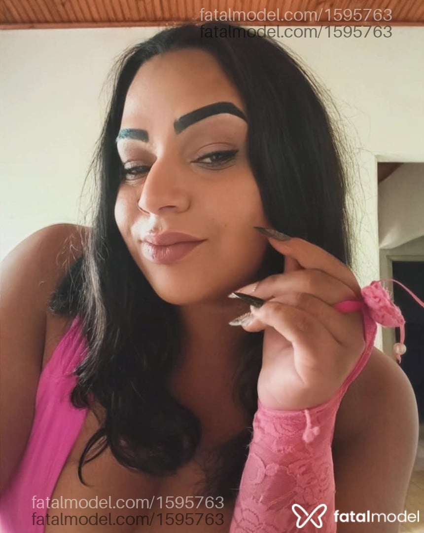 Acompanhante homem trans morena (o) de olhos castanhos em Aracaju - Deisy Vandergeld