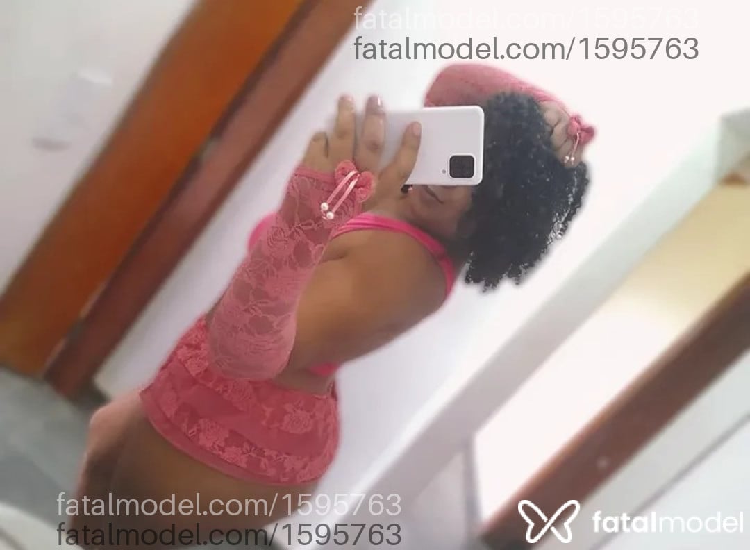Acompanhante homem trans morena (o) de olhos castanhos em Aracaju - Deisy Vandergeld