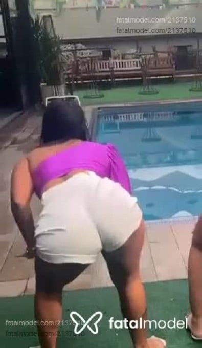 Acompanhante mulher morena (o) de olhos castanhos em São Paulo Acompanhante mulher morena (o) de olhos castanhos em São Paulo - Tita