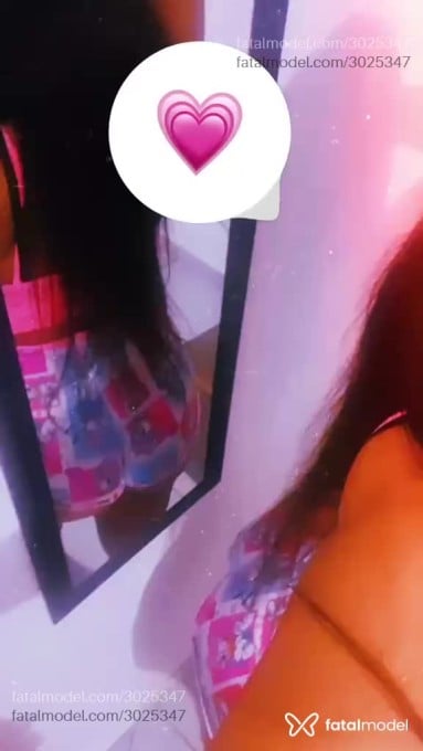 Acompanhante mulher morena (o) de olhos castanhos - Kimberly