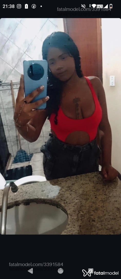 Acompanhante mulher morena (o) de olhos pretos em Macaé - Sacha