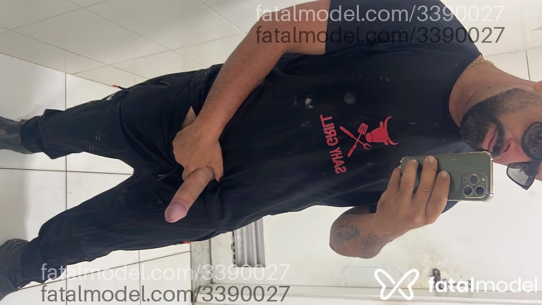 Acompanhante homem com cabelo castanho de olhos castanhos em Itaguaí Acompanhante homem com cabelo castanho de olhos castanhos em Itaguaí - Benny